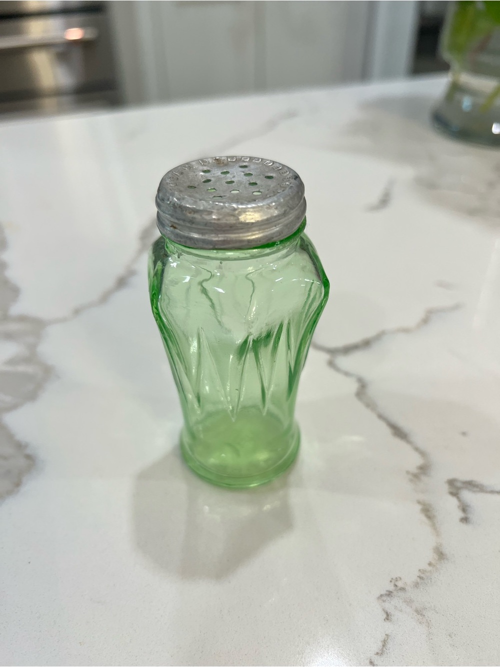 VINTAGE Uranium Green Glass HAZEL ATLAS Salt Pepper Shaker #F55